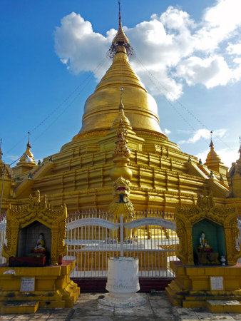 Golden pagodaの写真素材