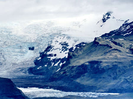 Landscape with the Skaftafell glacier in Skaftafell National Park in Iceland.のeditorial素材