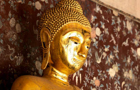 Golden Buddha statue at Wat Pho, Bangkok, Thailandの写真素材