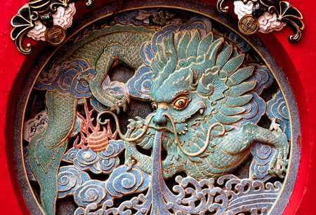 Chinese style dragon statue in the Chinese temple, closeup of photoの写真素材