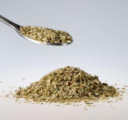 Dried Oregano on Tablespoonの写真素材