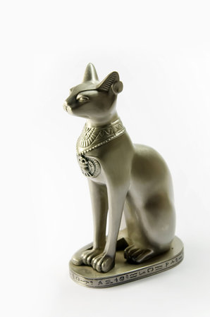 silver egyptian cat as symbol of wisdomの写真素材