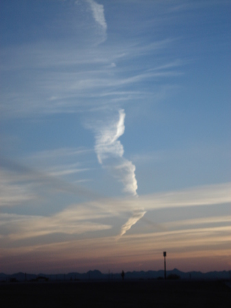 Sunset contrailの写真素材