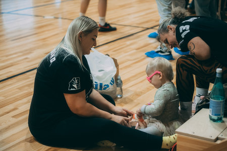 Unidentified people at the gym.のeditorial素材