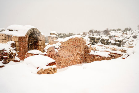 Welcome to Sagalassos. Isparta, Turkey.To visit the sprawling ruins of Sagalassos, high amid the jagged peaks of Akdag, is to approach myth: the ancient ruined city set in stark. S.の写真素材