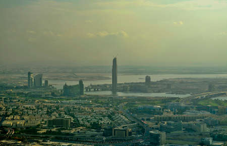 Travel to the beauties and sights of the UAE.