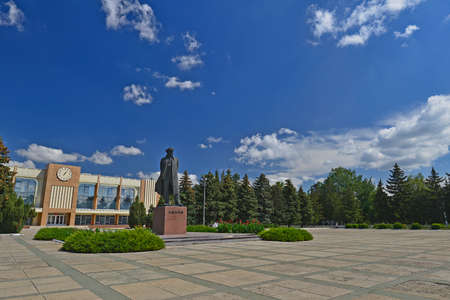 Traveling in Moldova. Rybnitsa is a large industrial and industrial center located on the left bank...