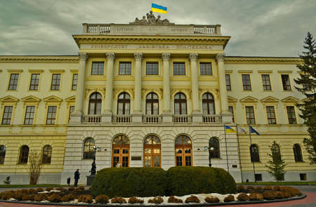 Ukraine, Lviv 12/31/2012. Winter trip to one of the oldest and most beautiful cities in Ukraine. The original architecture of Lviv was formed over the centuries, so the features of different eras interのeditorial素材