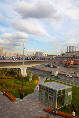 Russia, Moscow 14.08.2019 Floating bridge in Zaryadye Park in Moscow, Russia. Zaryadye is one of the main tourist showplace of Moscow.のeditorial素材