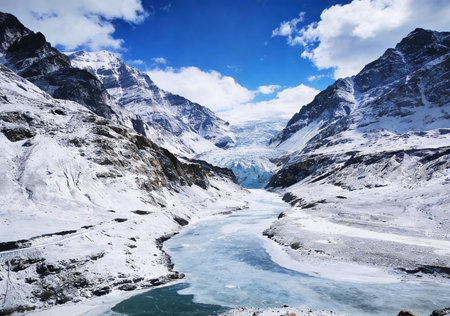 Beautiful view of the glacier in Cordillera Blanca, Peruの素材