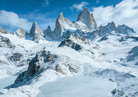 Mount Fitz Roy, Los Glaciares National Park, Patagonia, Argentinaの素材