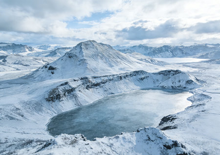 Panoramic view of the snow-capped mountains of Iceland.の素材