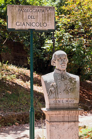Signboard of the walk gianicolo with the bust of general Luigi Masiのeditorial素材