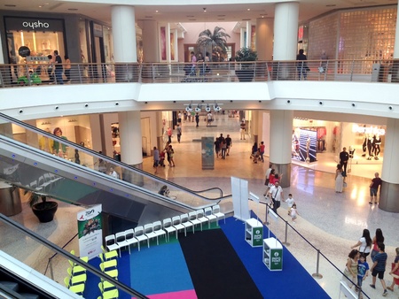 Modern shopping centerの素材