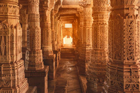 Bas-relief at columns at famous ancient Ranakpur Jain temple in Rajasthan state, Indiaのeditorial素材