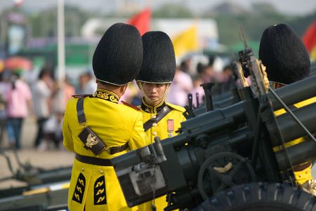 BANGKOK, THAILAND - DECEMBERÊ5: Soldiers in parade uniforms preparing a salute at Sanam Luang during the celebration of the 82nd birthday of H.M. King Bhumipol Adulyadej in Bangkok, Thailand on December 5 2009.のeditorial素材