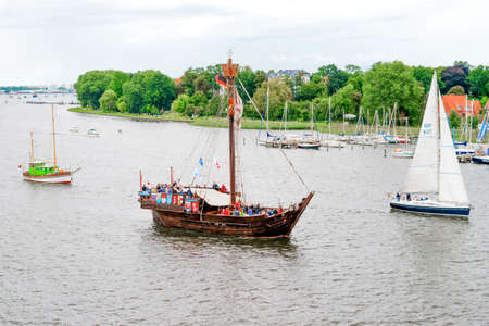 ROSTOCK, GERMANY - AUGUST 2016: Medieval vessel Wissemara Hanse-Sailのeditorial素材