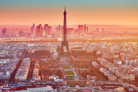 Scenic view of the Eiffel tower at sunsetの写真素材