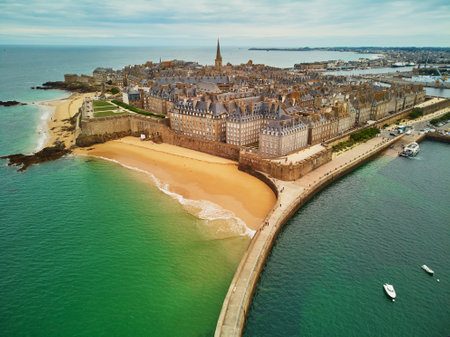 Scenic aerial drone view of Saint-Malo Intra-Muros in Brittany, Franceの写真素材
