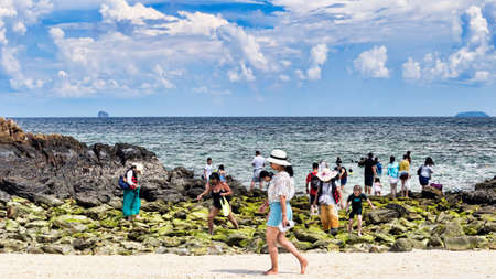 Phi Phi archipelago,Thailand July 06,2017 : An island of the Phi Phi archipelago, in the Strait of Malacca. It is in Krabi Province of Thailand. Many tourist enjoy tropical climate  and spend some hours to swim and snorkeling in the warm watersのeditorial素材