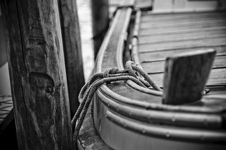 The Tie olding the the boatの写真素材