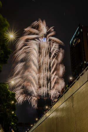 Taipei 101 New Year Firework.のeditorial素材