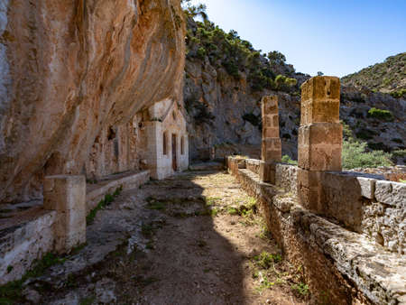 trail to abandonned monastery katholiko in Crete, Greeceの写真素材