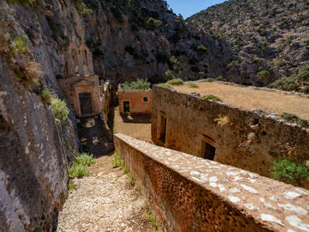trail to abandonned monastery katholiko in Crete, Greeceの写真素材