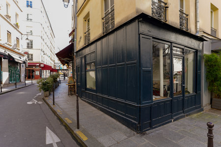 Cafe in the center of the city of paris, france. Vintage storefront ,typical french boutique facadeのeditorial素材