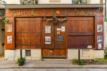 Old wooden door in Prague, Czech Republicのeditorial素材