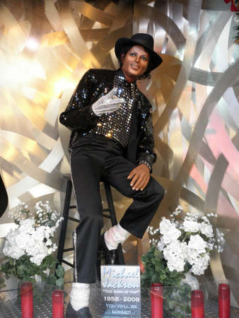 Wax Statue of Michael Jackson of his Billie Jean outfit. At the Wax Museum by Fishermans Wharf in San Francisco California on 12-18-2009のeditorial素材