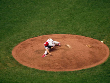 SAN FRANCISCO, CA - OCTOBER 20: Roy Oswalt finishes throwing pitch from mound in relief during game 4 of the 2010 NLCS game between Giants and Phillies Oct. 20, 2010 AT&T Park San Francisco, CAのeditorial素材