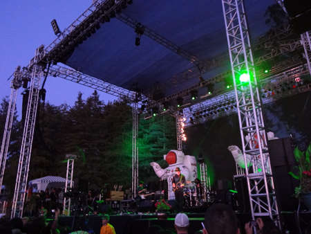 SONOMA, CA - JUNE 11: Primus jams on stage as evening setsat Harmony Festival 2011 on June 11, 2011 in Sonoma, CA. のeditorial素材