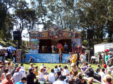 SAN FRANCISCO - SEPTEMBER 25: The slow race begins at Tour De Fat 2010 as people begin pedaling bikes September 25, 2010 Golden Gate Park San Francisco. のeditorial素材