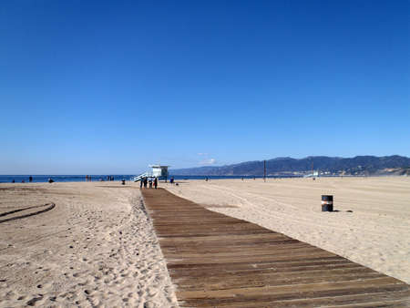 Pathway at Santa Monica Beachのeditorial素材