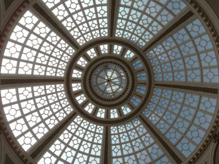 Looking upward at the inside of the Old Emporium dome in San Francisco, California.  It is a 102-foot-wide skylit dome built in 1908.のeditorial素材