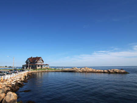 Eastern Point Beach a small family-oriented beach at the mouth of the Thames Riverin Connecticut, the site offer showers, picnic tables, concession stand and playground.のeditorial素材
