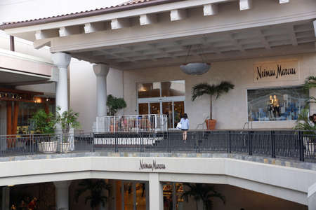HONOLULU - AUGUST 7, 2014: Entrance to Neiman Marcus at the Ala Moana Center which sells high-end clothing and feature fancy restaurants on August 7, 2014.のeditorial素材