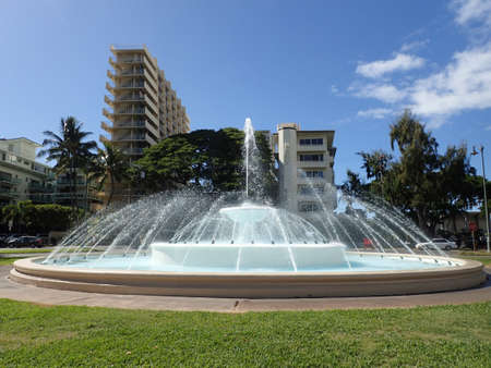 Dillingham Fountain at Kapiolani Park is located across the street from the Elks Club at Poni Moi Street.  In the 1960s, the city constructed the fountain in honor of Louise Dillingham, who served many years as a member of the former City Parks Board.のeditorial素材