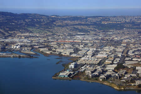 Aerial View of San Francisco Bay, City, and Pacific Ocean on a clear day.のeditorial素材