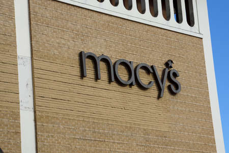 Macy's store in Honolulu at Ala Moana  shopping center Macy's is a mid-range to upscale chain of department stores owned by American multinational corporation Macy's, Inc.のeditorial素材