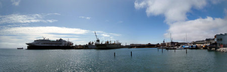 San Francisco - September 19, 2009:  Princess Cruise and Matson Ship in Dry Dock under going repairs in Central Basinのeditorial素材