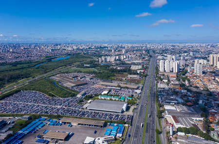 Presidente Dutra Highway. Surroundings of the city of Guarulhos Estrada that connects the city of SÃ£o Paulo to Rio de Janeiro, Brazil, seen from above.のeditorial素材