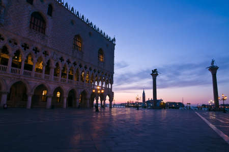 Palazzo Ducale (Doges Palace) at dawn - Venice, Venezia, Italy, Europeのeditorial素材