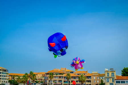 Marseilles, France, Sept 2019, two kites in the sky at the "Festival of the Wind" on Seaside Park Pradoのeditorial素材