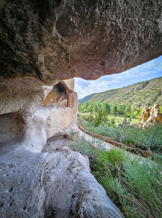 View of a rock formation in Bandelier National Monument on the Pueblo Loop Trailの写真素材