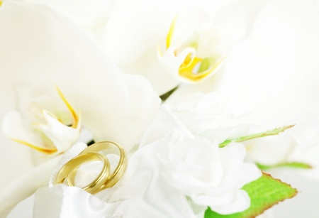 wedding bouquet and rings の写真素材