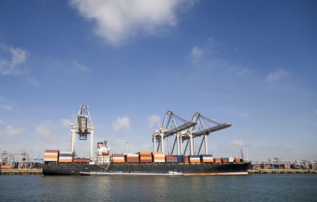 Cranes and carriers 7
