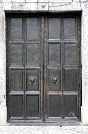 Copper doorの写真素材
