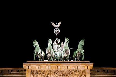 Brandenburg Gate statueの写真素材